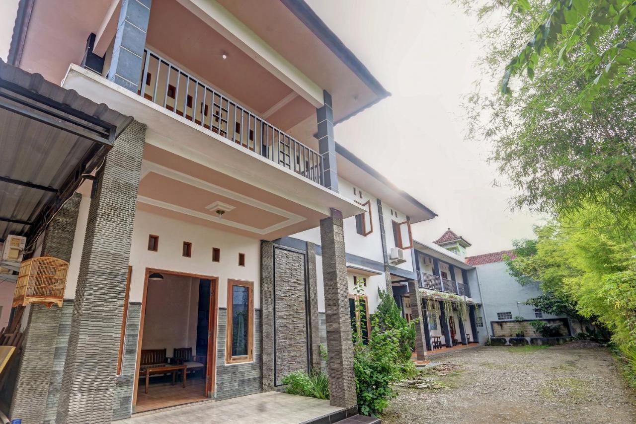 Hotel Wisma Ck Kebumen Eksteriør bilde